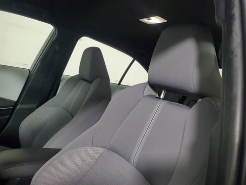 Used 2025 Toyota Corolla SE image 22