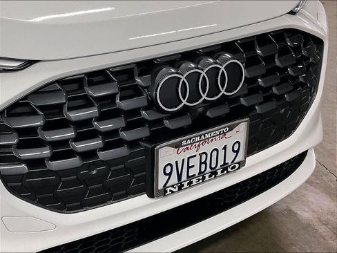Certified 2025 Audi Q5 Premium AWD/4WD image 32