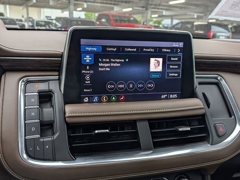 Used 2021 Chevrolet Tahoe High Country AWD/4WD image 6