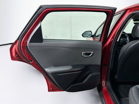 Used 2025 Kia K4 FWD image 25