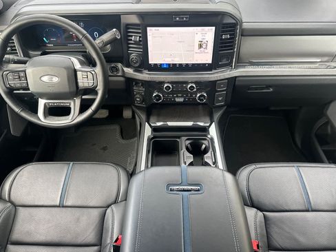 Certified 2025 Ford F250 Platinum image 3
