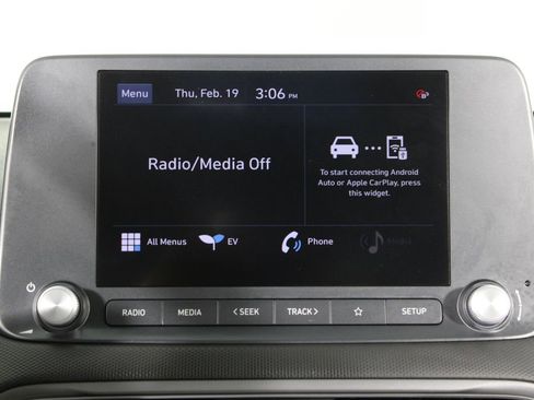 Certified 2023 Hyundai Kona SE image 9