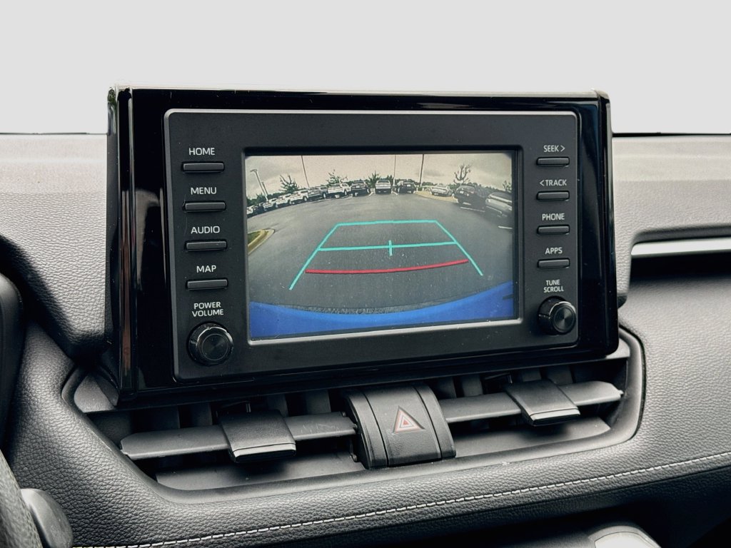 Used 2019 Toyota RAV4 XLE FWD image 18