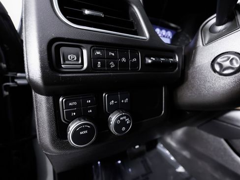 Used 2021 Chevrolet Suburban High Country AWD/4WD image 30