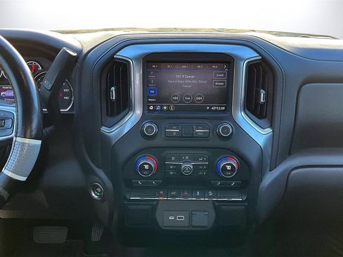 Used 2020 Chevrolet Silverado 1500 LT w/ All-Star Edition image 11