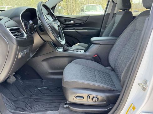 Used 2024 Chevrolet Equinox LT w/ LPO, Floor Liner Package image 21