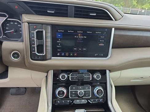 Used 2021 GMC Yukon Denali image 21