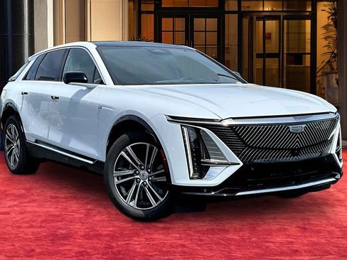 New 2026 Cadillac Lyriq Luxury w/ LPO, Floor Liner Package RWD image 2