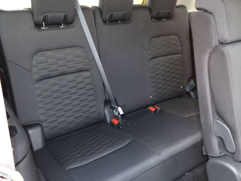 Used 2025 Nissan Pathfinder SV AWD/4WD image 19