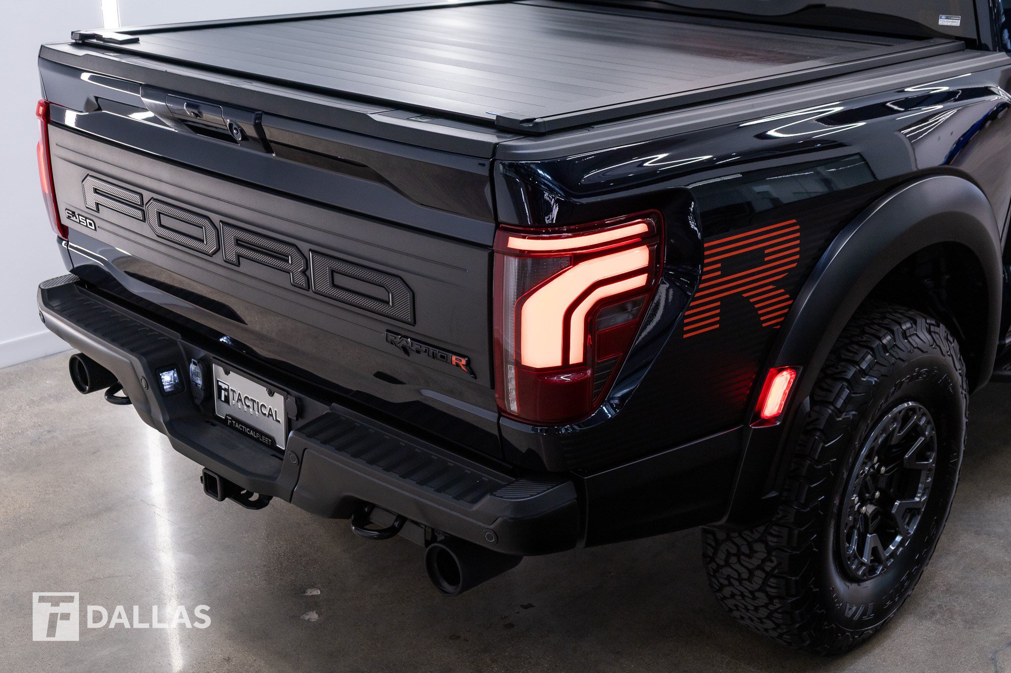 Used 2026 Ford F150 Raptor w/ Equipment Group 803A Raptor R AWD/4WD image 16