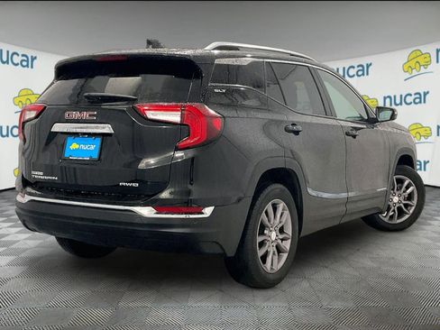 Used 2022 GMC Terrain SLT w/ Infotainment Package II image 6