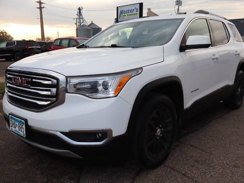 Used 2018 GMC Acadia SLT image 1
