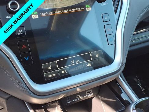 Certified 2025 Subaru Outback Onyx Edition AWD/4WD image 13