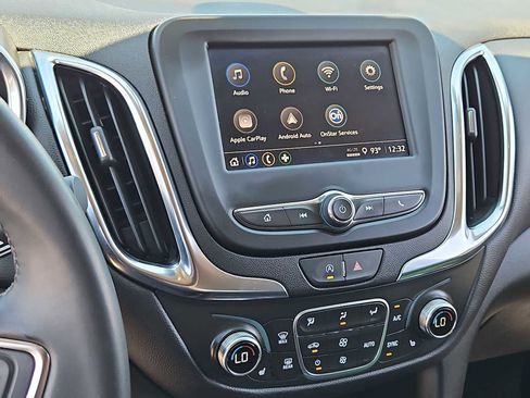 Used 2024 Chevrolet Equinox LT image 27