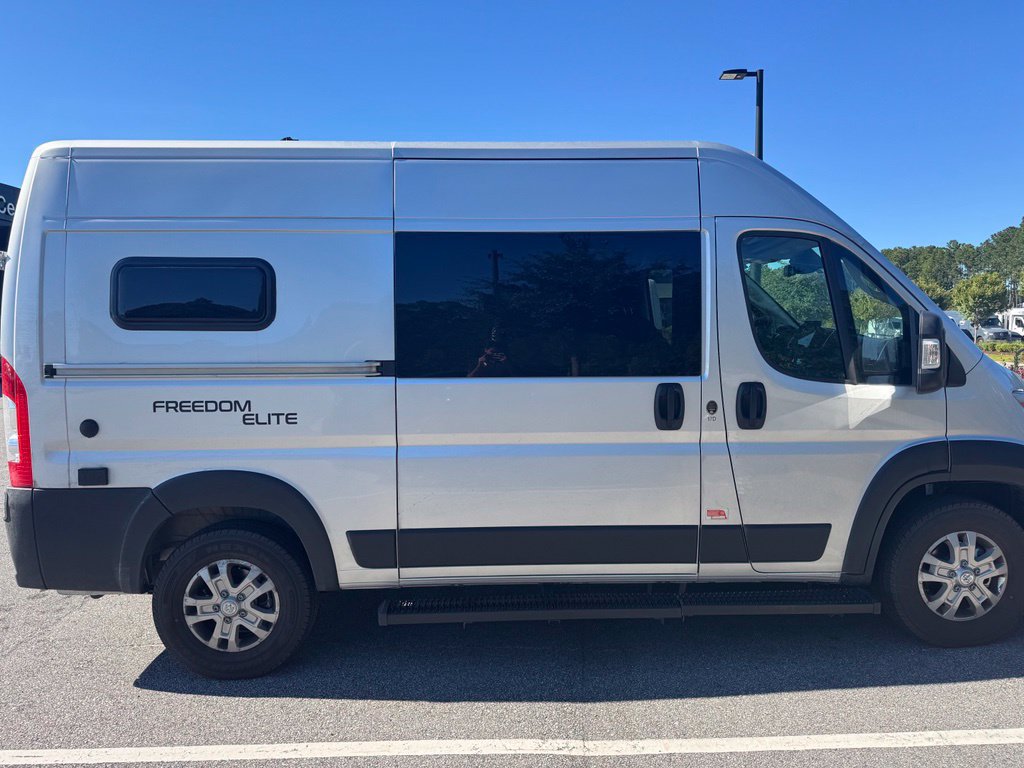 Used 2025 RAM ProMaster 1500 w/ Quick Order Package 22H SLT+ FWD image 4
