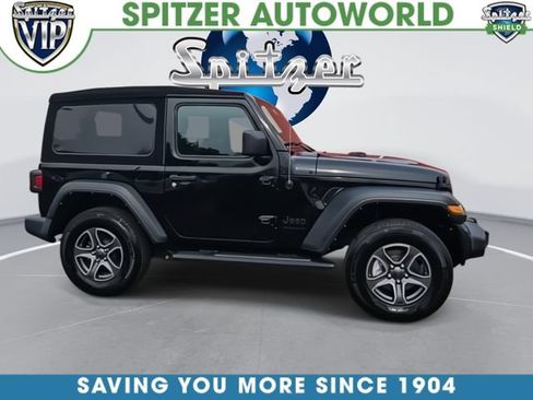 Used 2022 Jeep Wrangler Sport AWD/4WD image 10