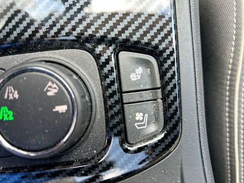 Used 2019 GMC Terrain Denali w/ Advanced Safety Package AWD/4WD image 32