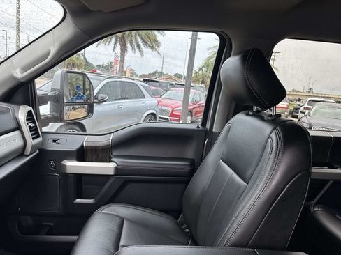 Used 2021 Ford F250 Lariat w/ Lariat Ultimate Package AWD/4WD image 17