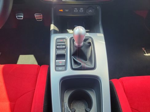 Used 2023 Honda Civic Type R image 15