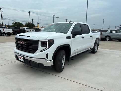 Used 2024 GMC Sierra 1500 Pro w/ Pro Value Package AWD/4WD image 3