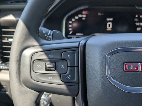 Certified 2025 GMC Sierra 1500 AT4 w/ Technology Package AWD/4WD image 24