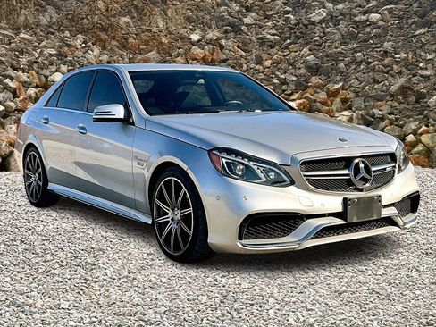 Used 2014 Mercedes-Benz E 63 AMG 4MATIC Sedan image 10