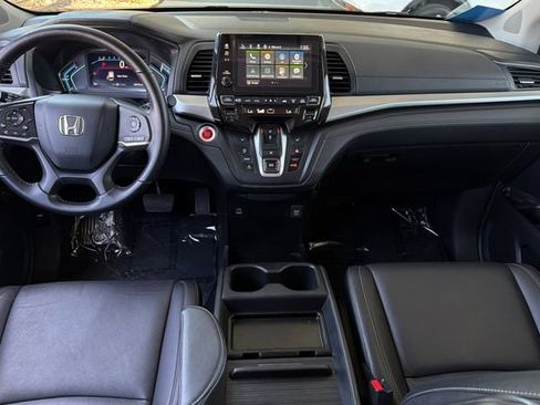 Certified 2024 Honda Odyssey EX-L image 17