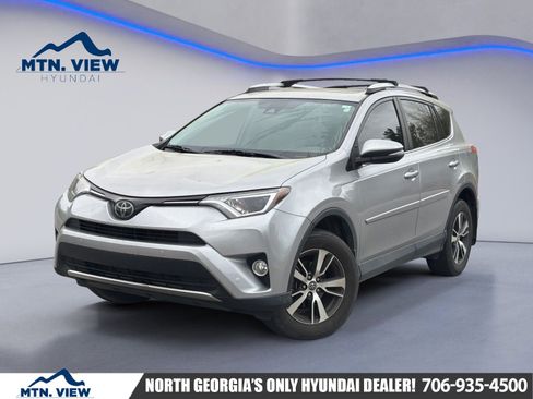 Used 2016 Toyota RAV4 XLE w/ Convenience Package image 1