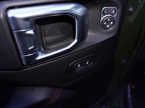 Used 2022 Jeep Wrangler Unlimited Rubicon w/ Steel Bumper Group image 13