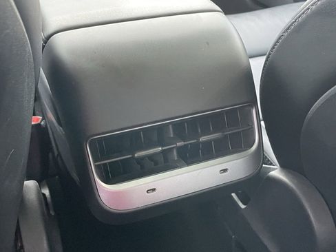 Used 2020 Tesla Model 3 Long Range image 28