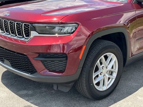 Used 2024 Jeep Grand Cherokee Laredo X w/ Trailer Tow Package AWD/4WD image 10