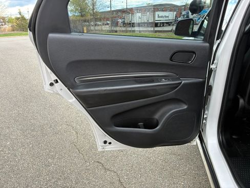 Used 2023 Dodge Durango SXT image 10