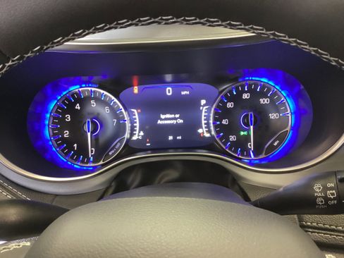 New 2026 Chrysler Pacifica Limited w/ S Appearance Package AWD/4WD image 26