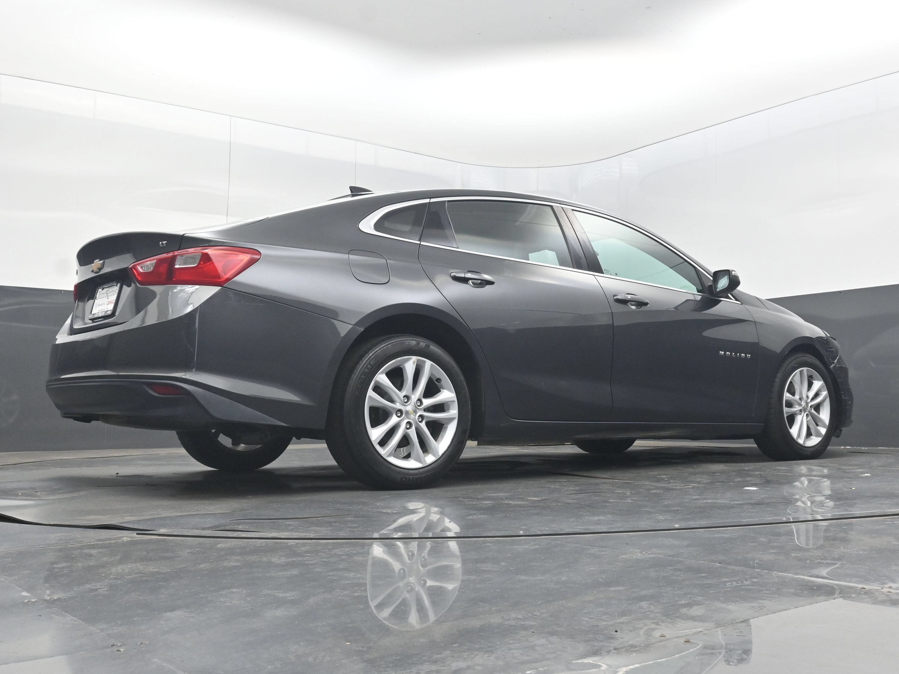 Used 2017 Chevrolet Malibu LT w/ Leather Package FWD image 30