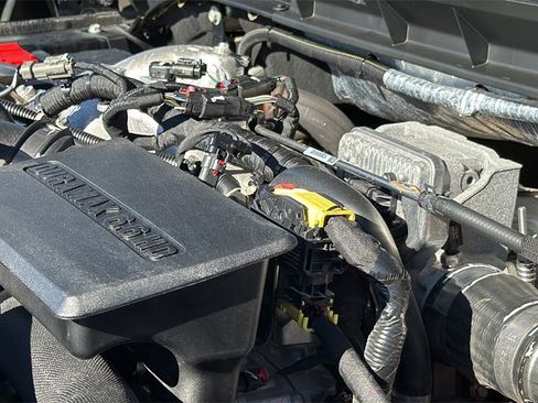 Used 2021 GMC Sierra 2500 Denali w/ Denali Ultimate Package image 25