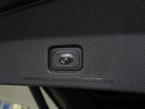 Used 2015 Ford Explorer Limited w/ Equipment Group 301A FWD image 42