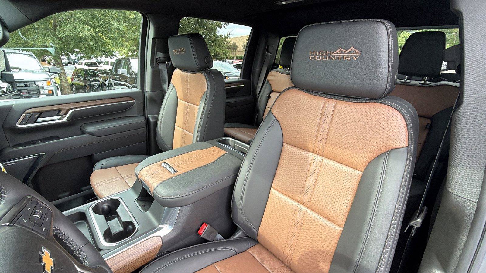 New 2026 Chevrolet Silverado 2500 High Country w/ High Country Premium Package AWD/4WD image 5
