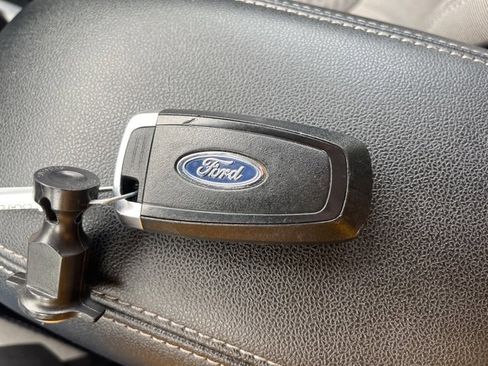 Used 2022 Ford Escape SE w/ Cold Weather Package image 66