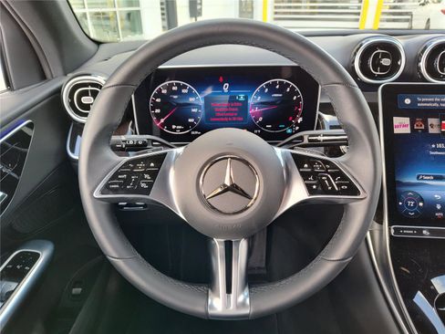 New 2025 Mercedes-Benz GLC 300 image 18