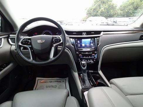 Used 2016 Cadillac XTS Luxury image 21