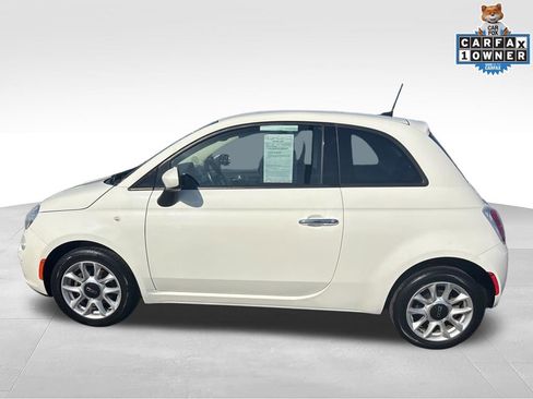 Used 2017 FIAT 500 Pop w/ Popular Equipment Package FWD image 6