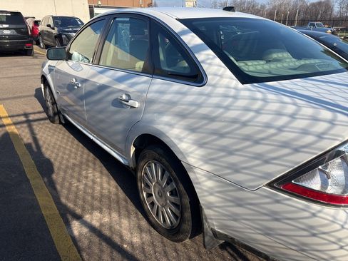 Used 2008 Mercury Sable Sedan image 6