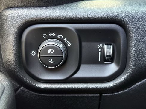Used 2026 RAM 2500 Tradesman AWD/4WD image 21