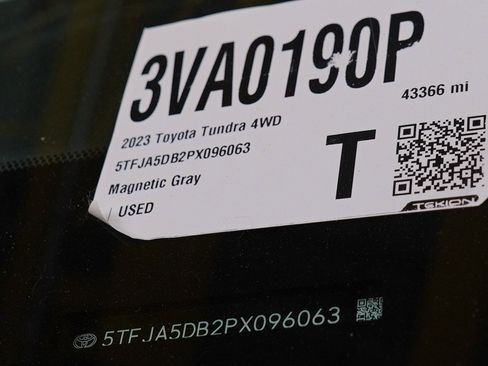 Used 2023 Toyota Tundra Limited w/ TRD Off-Road Package AWD/4WD image 33
