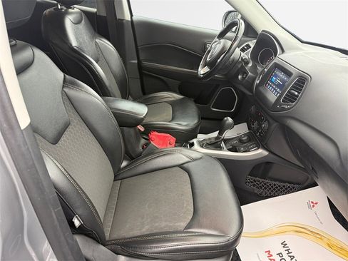 Used 2019 Jeep Compass Latitude w/ Cold Weather Group image 24