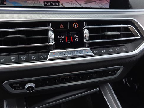 Used 2019 BMW X5 xDrive50i w/ Parking Assistance Package image 28