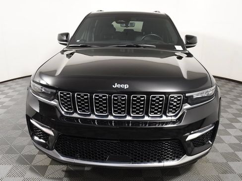 Used 2023 Jeep Grand Cherokee Summit AWD/4WD image 10