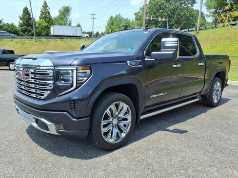Used 2024 GMC Sierra 1500 Denali w/ Denali Reserve Package AWD/4WD image 7