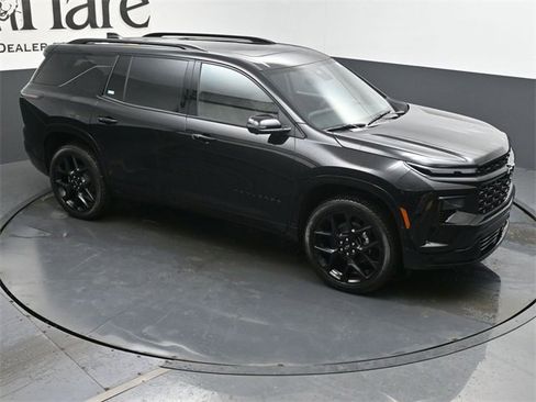 New 2026 Chevrolet Traverse RS w/ LPO, Floor Liner Package image 17