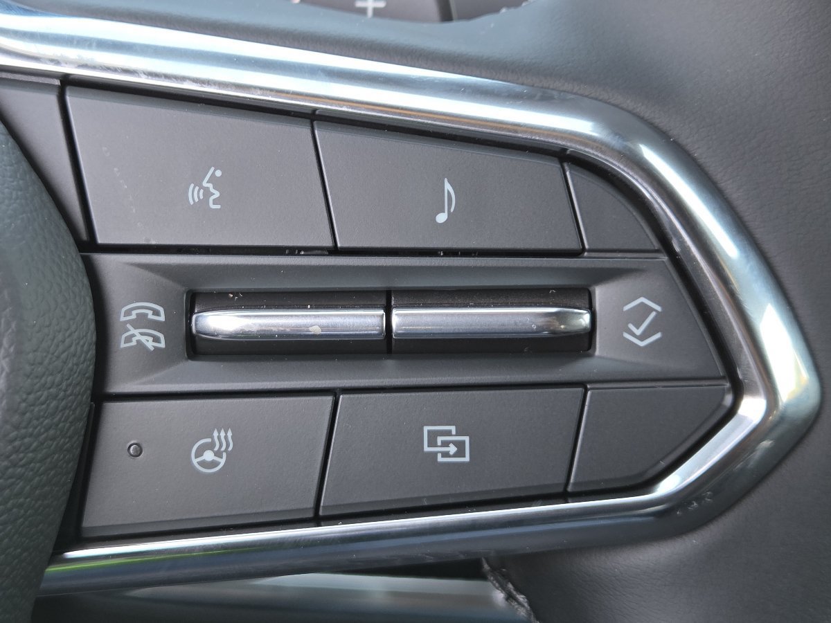New 2027 Chevrolet Equinox LT w/ Convenience Package II AWD/4WD image 35